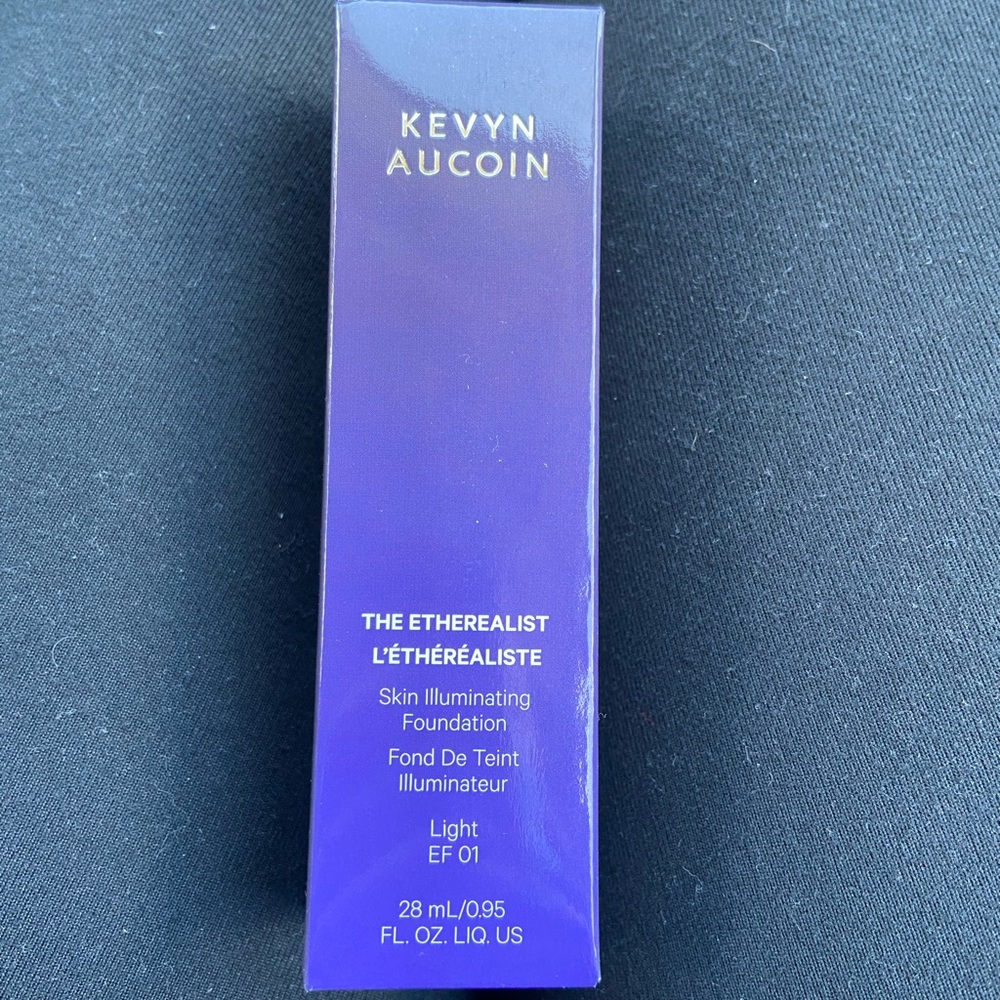 KEVYN AUCOIN FOUNDATION NEVER USED